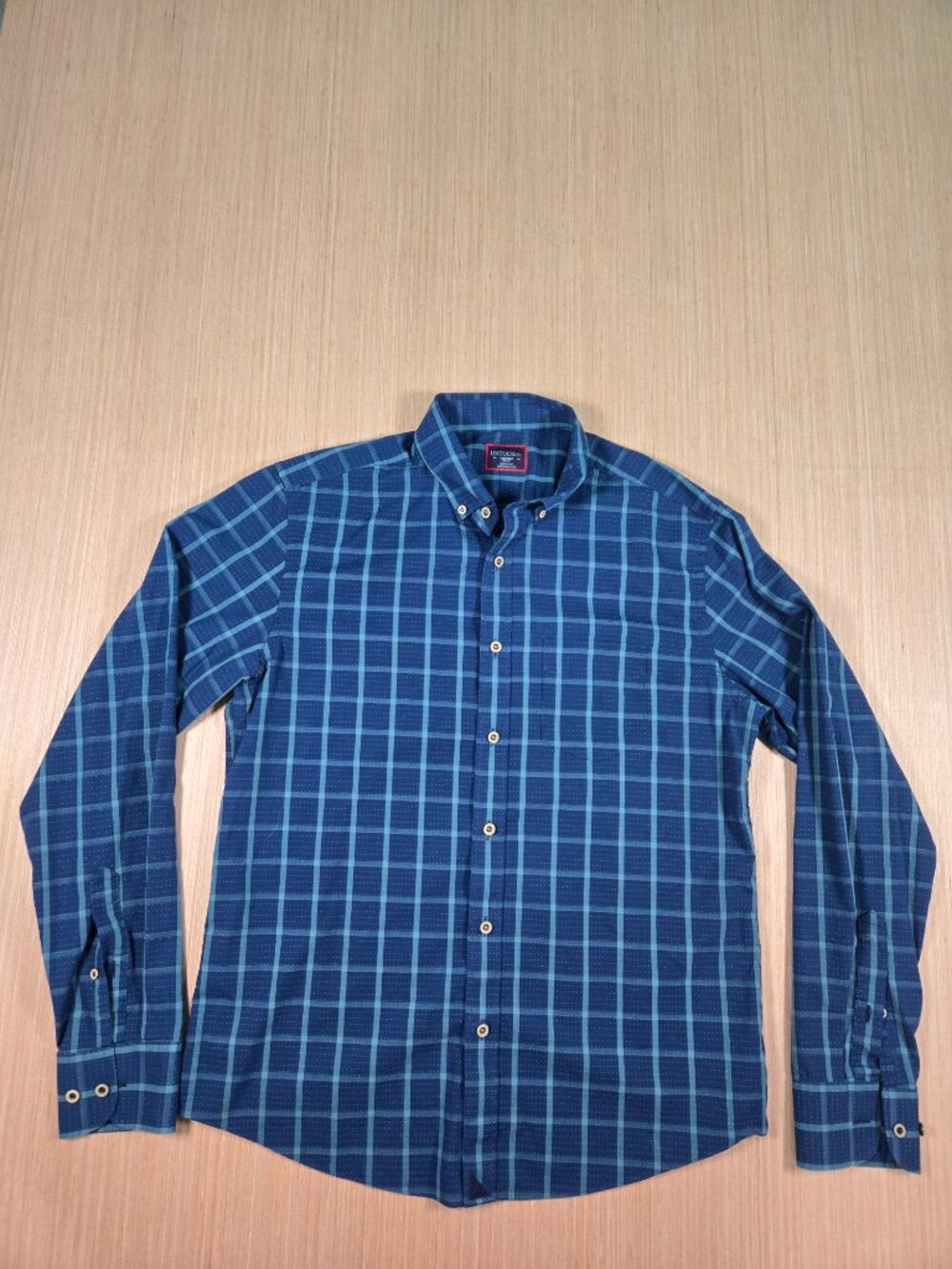UNTUCKit Men’s Blue Button Down Dress Shirt Size Medium